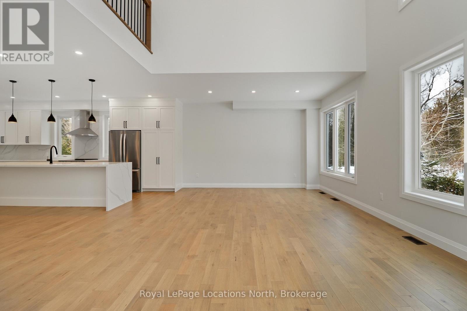 118 Valerie Crescent, Wasaga Beach, ON - Indoor Photo Showing Kitchen