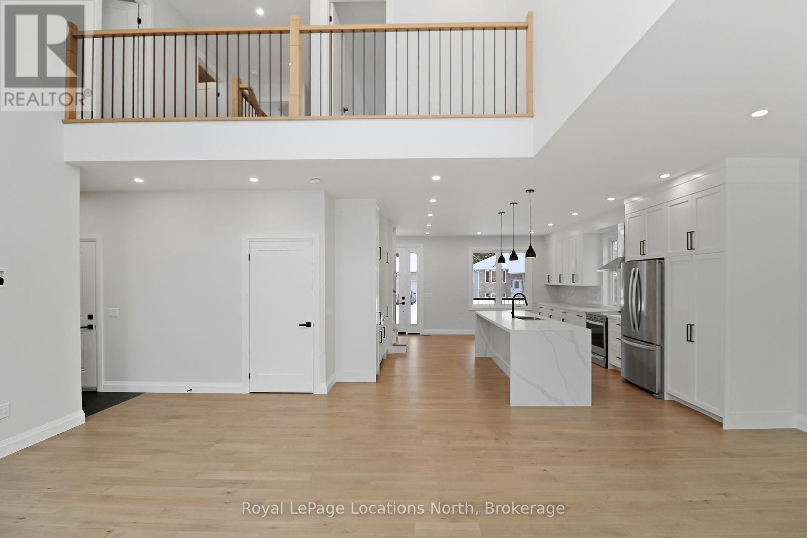 118 Valerie Crescent, Wasaga Beach, ON - Indoor Photo Showing Other Room