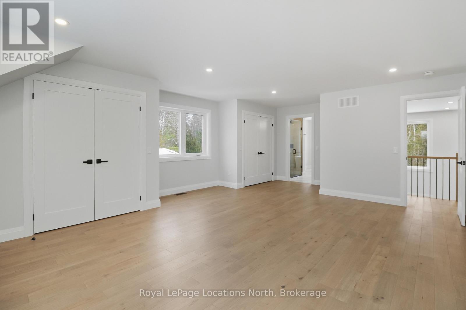 118 Valerie Crescent, Wasaga Beach, ON - Indoor Photo Showing Other Room