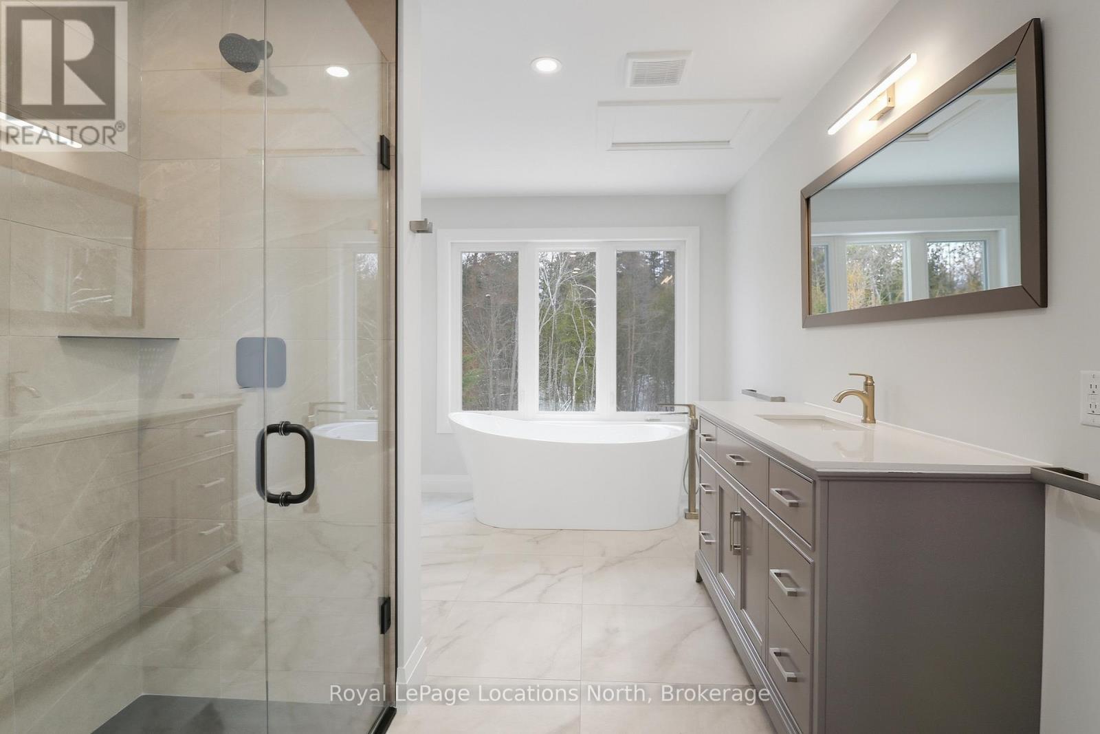118 Valerie Crescent, Wasaga Beach, ON - Indoor Photo Showing Bathroom