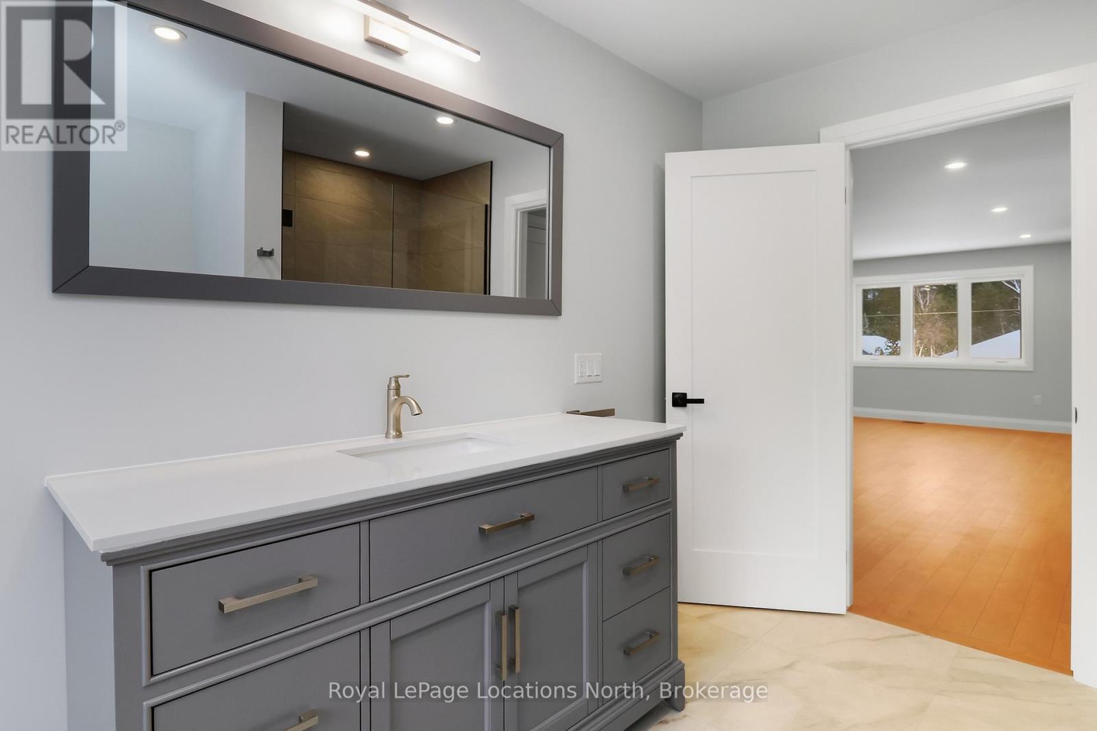 118 Valerie Crescent, Wasaga Beach, ON - Indoor