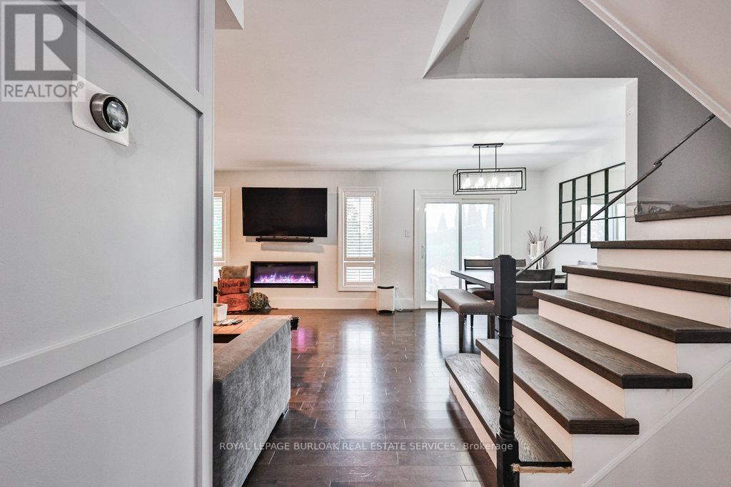 4429 Vallence Drive, Burlington, ON - Indoor With Fireplace