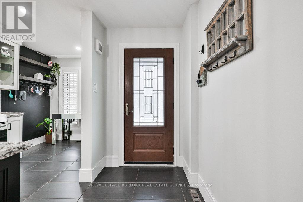 4429 Vallence Drive, Burlington, ON - Indoor Photo Showing Other Room