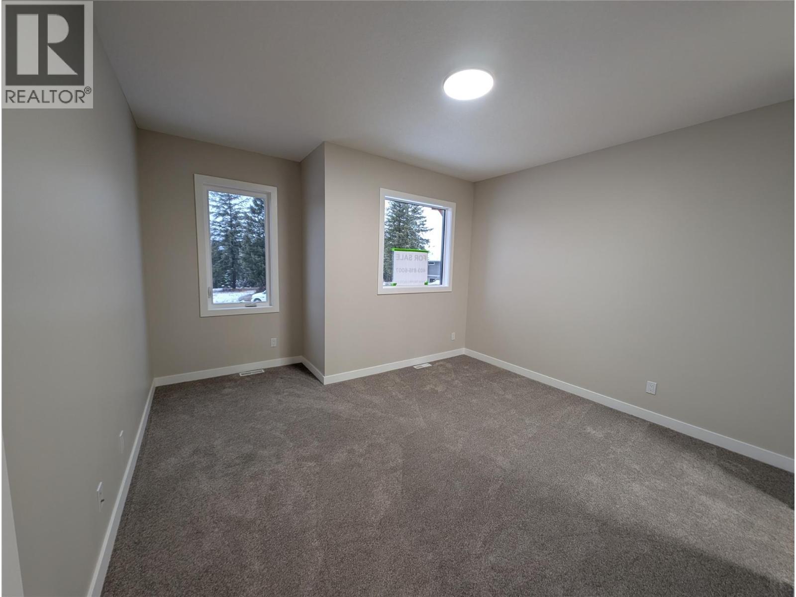 7114 Morgan Lane, Radium Hot Springs, BC - Indoor Photo Showing Other Room