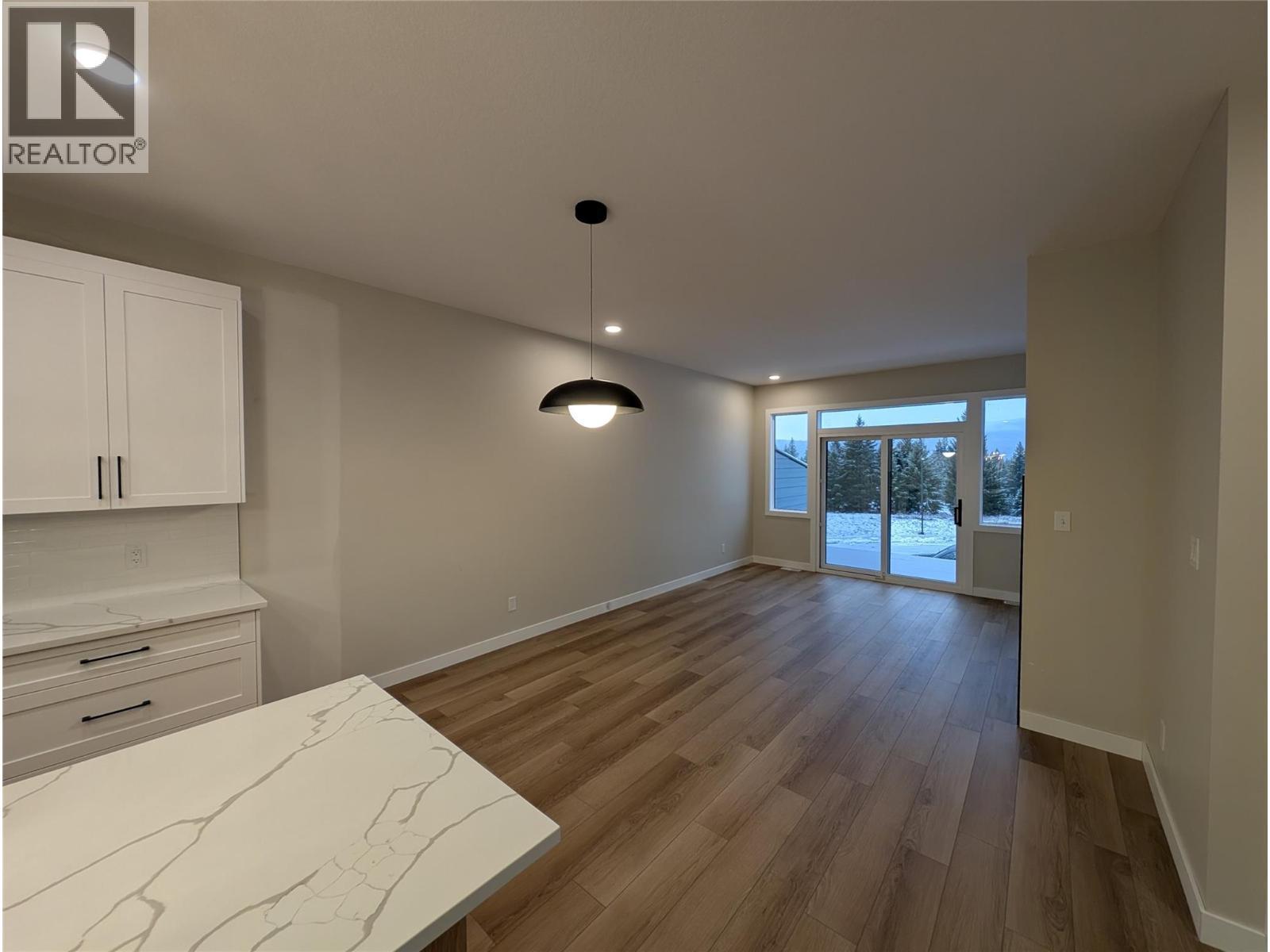 7114 Morgan Lane, Radium Hot Springs, BC - Indoor