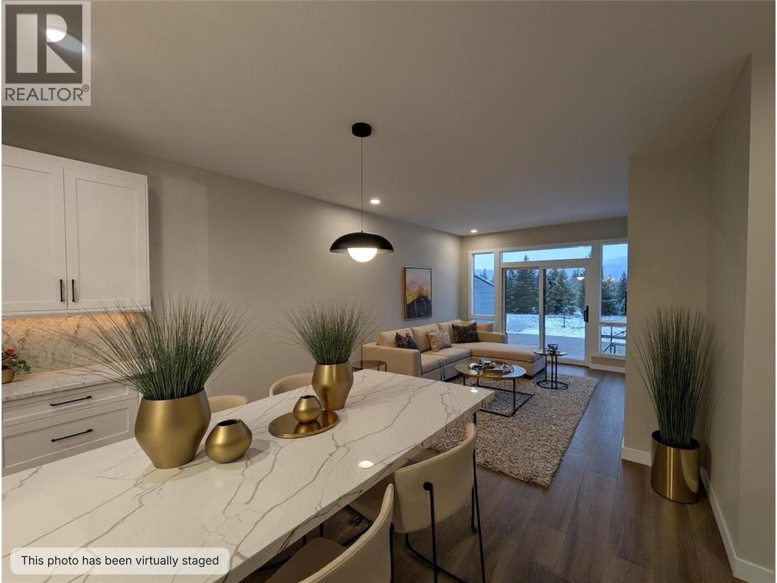 7114 Morgan Lane, Radium Hot Springs, BC - Indoor