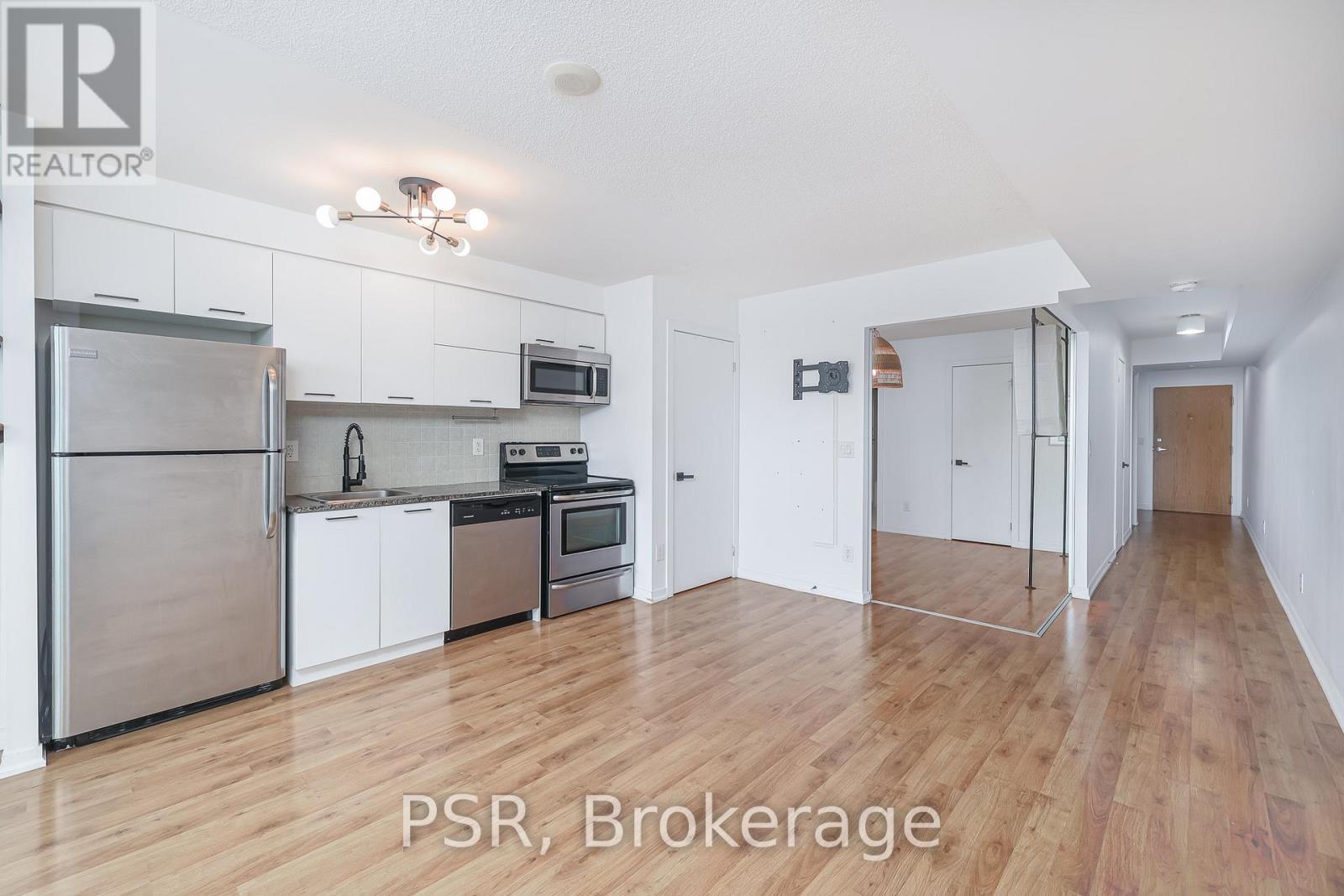 2002 - 38 Joe Shuster Way, Toronto, ON - Indoor Photo Showing Kitchen