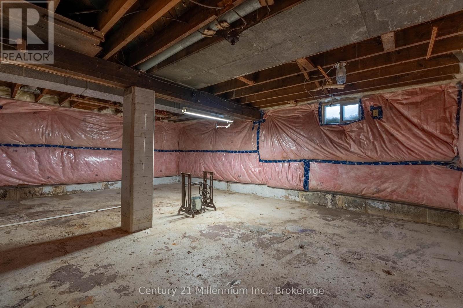 701 5Th Street E, Owen Sound, ON - Indoor Photo Showing Basement