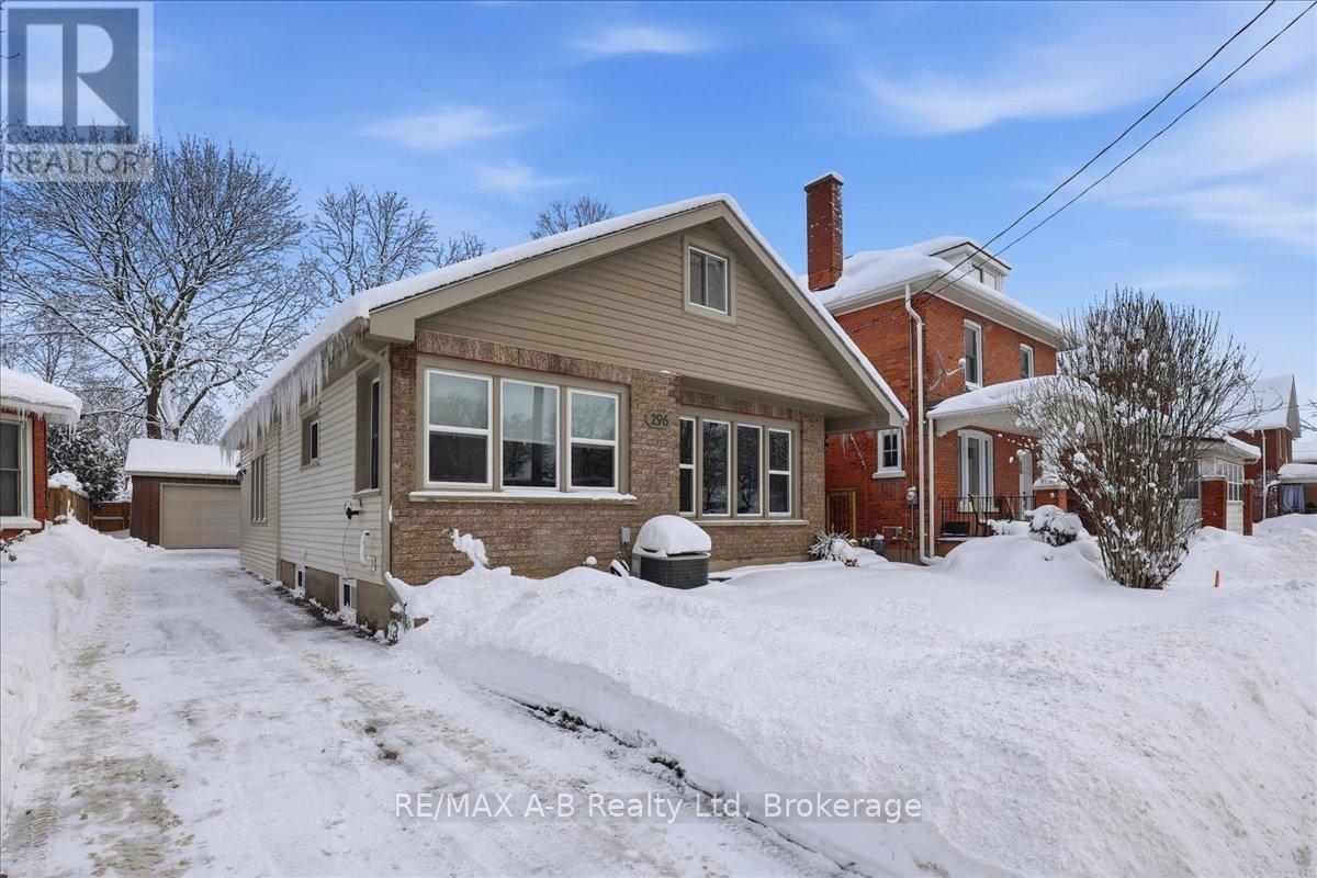 296 Huron Street, Stratford, ON - Outdoor