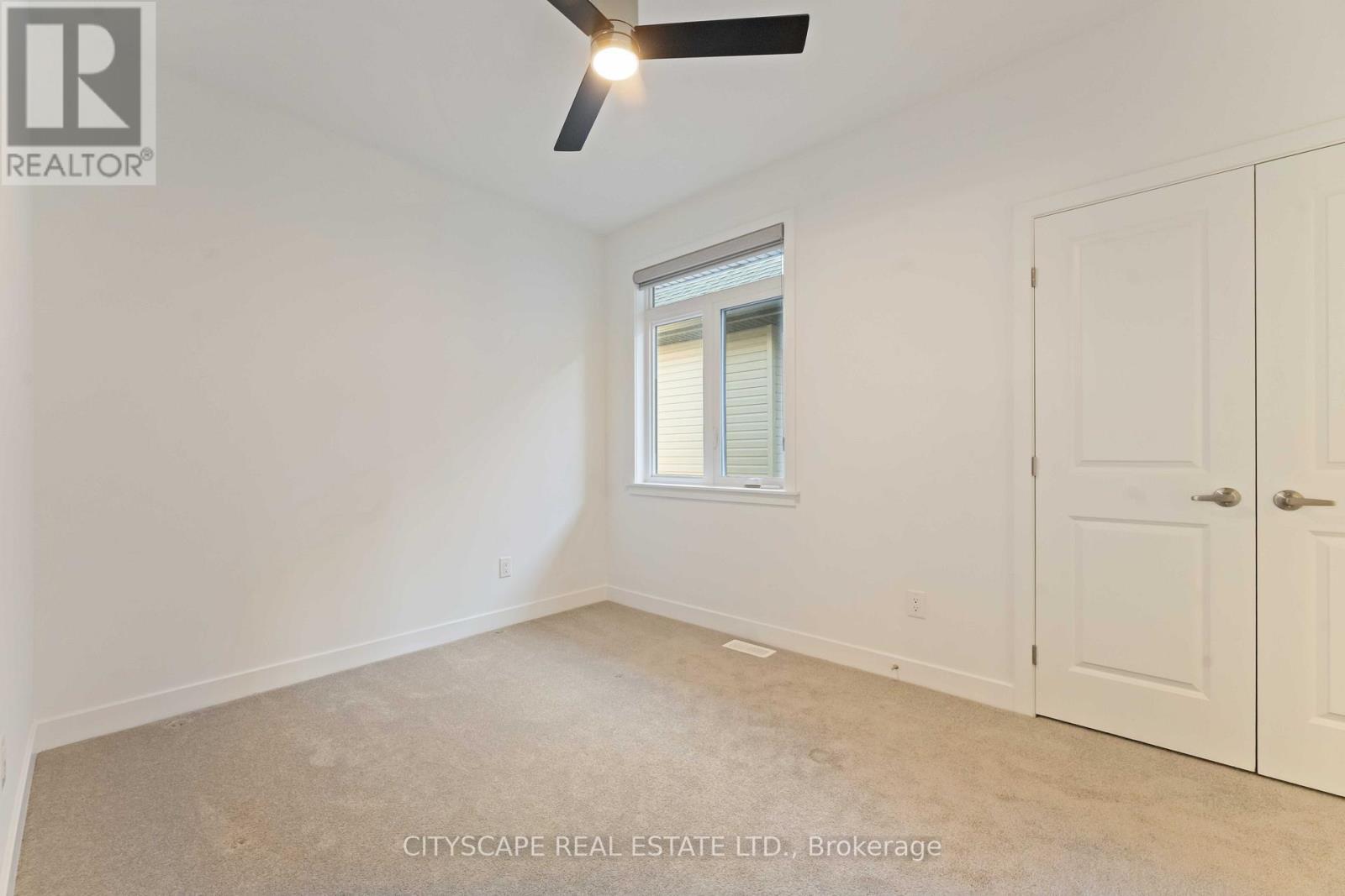 617 Kenabeek Terrace, Ottawa, ON - Indoor Photo Showing Other Room