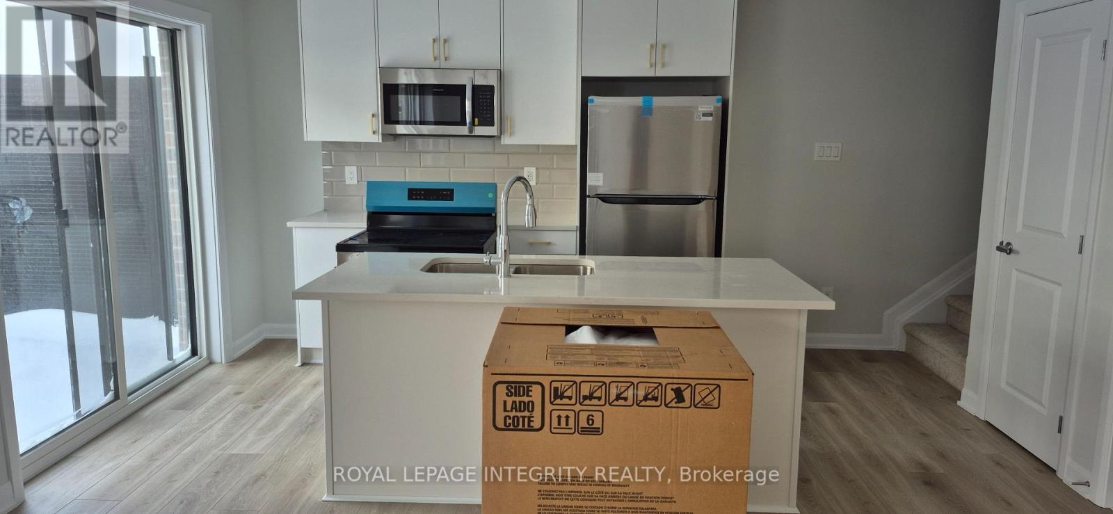 3 - 401 Glenroy Gilbert Drive, Ottawa, ON - Indoor Photo Showing Kitchen With Stainless Steel Kitchen With Double Sink