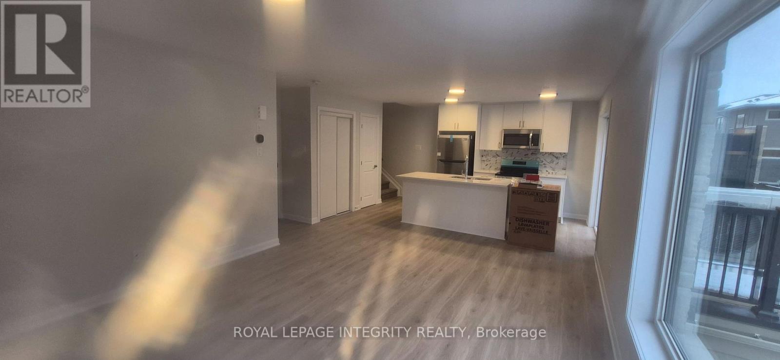 3 - 401 Glenroy Gilbert Drive, Ottawa, ON - Indoor