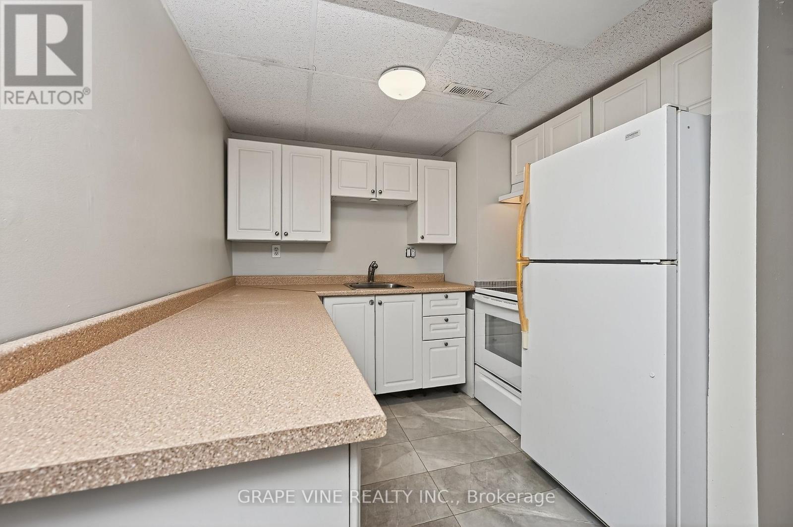 179 Victoria Street, Mississippi Mills, ON - Indoor Photo Showing Kitchen