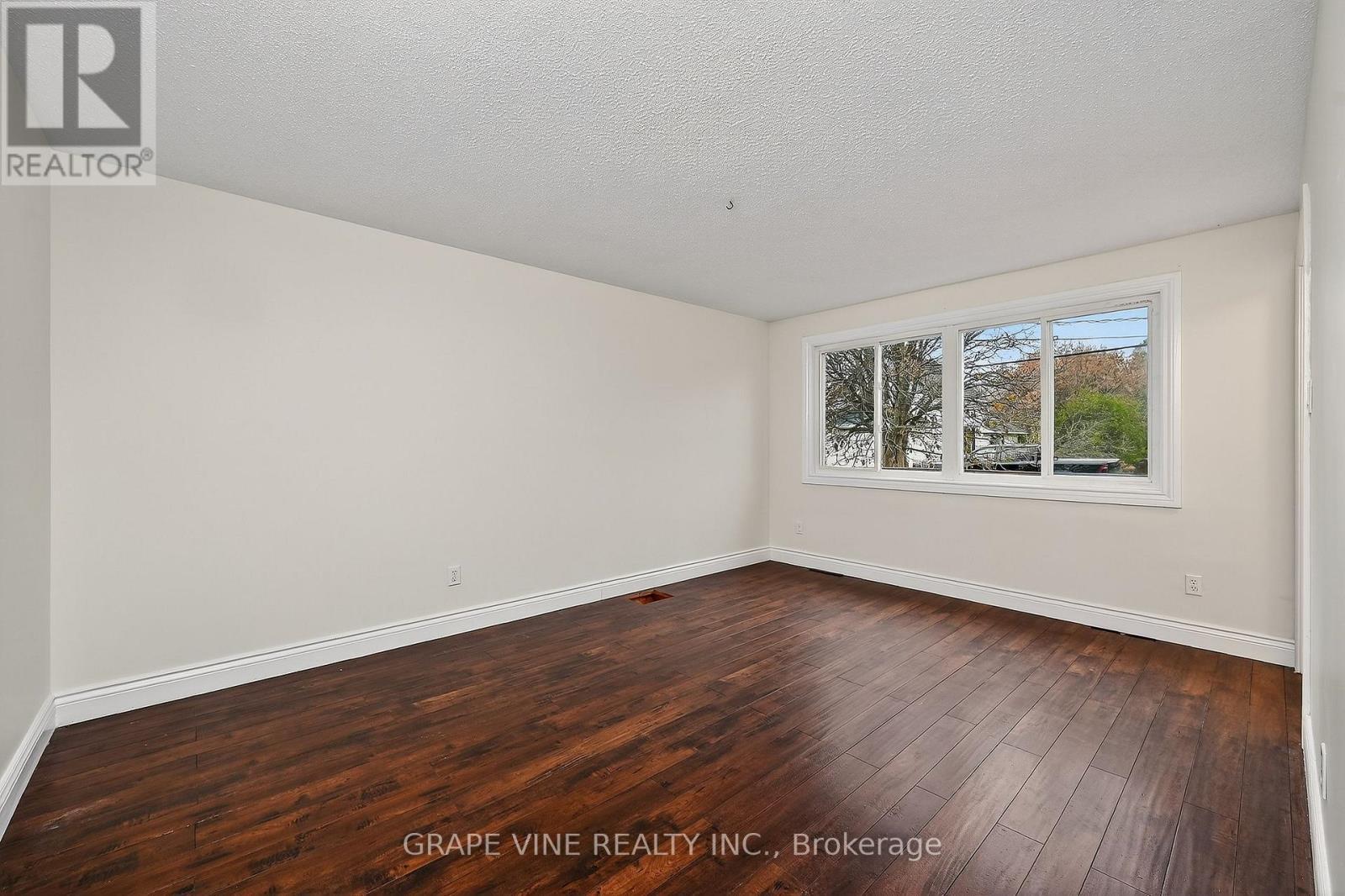 179 Victoria Street, Mississippi Mills, ON - Indoor Photo Showing Other Room