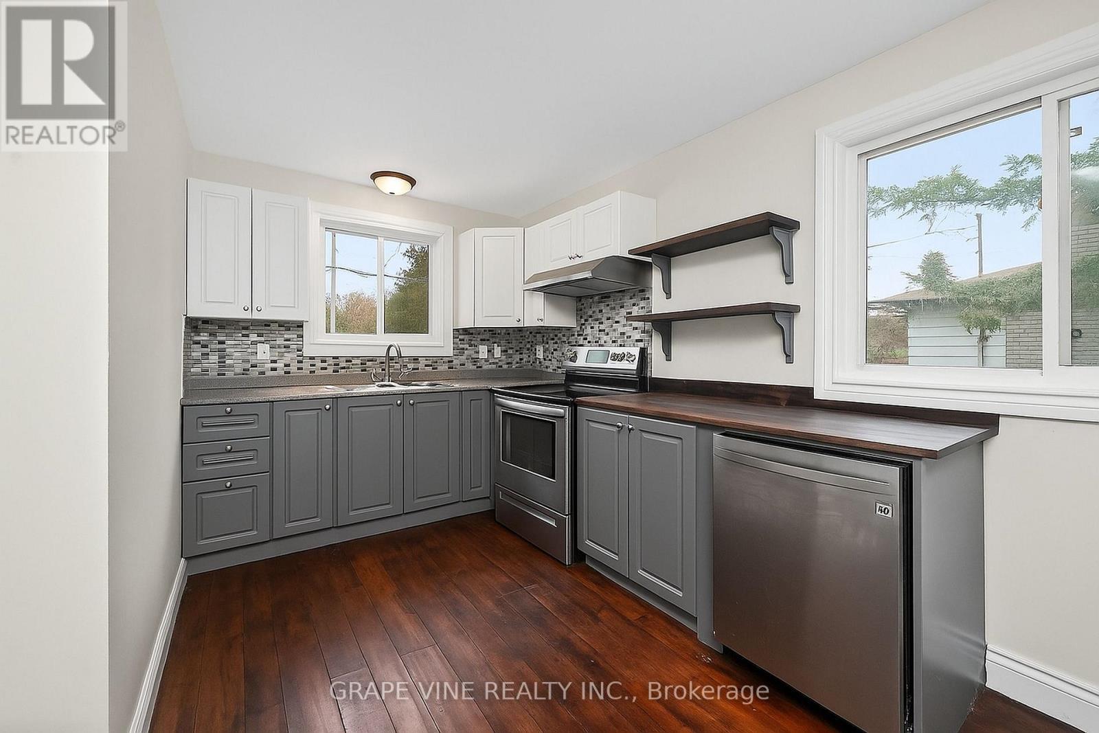 179 Victoria Street, Mississippi Mills, ON - Indoor Photo Showing Kitchen