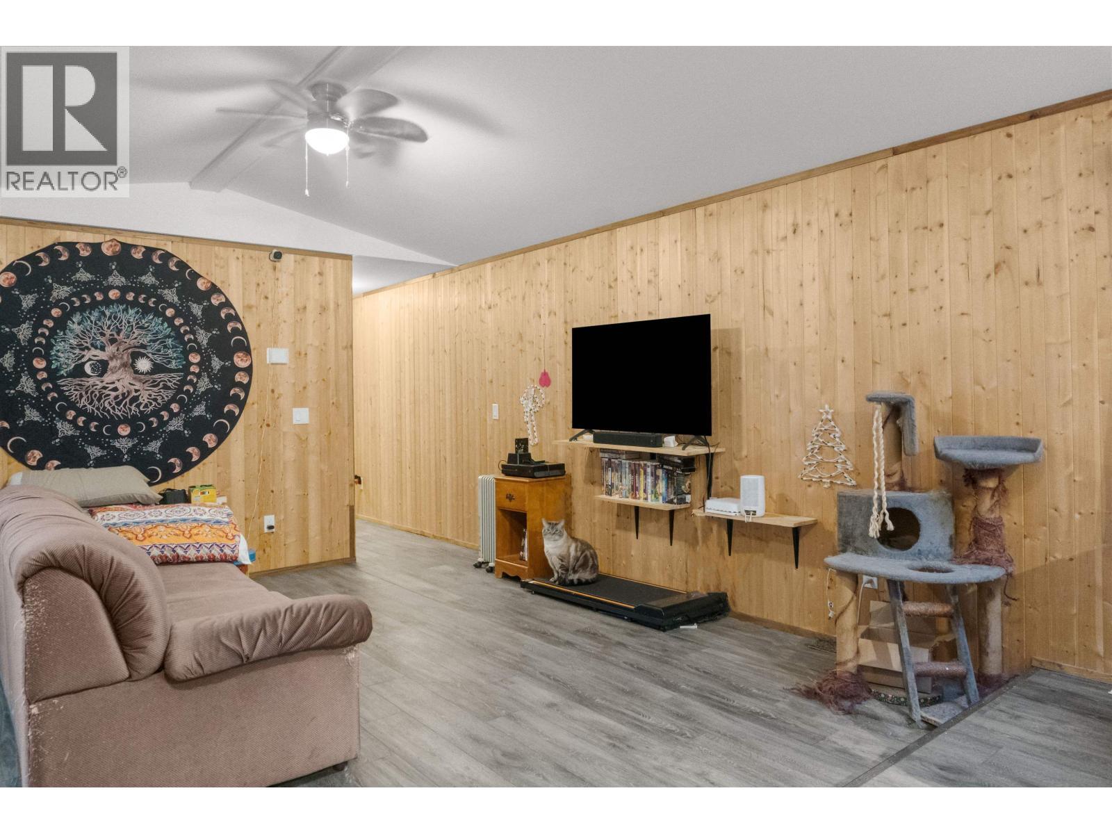 48 584 Columbia Avenue, Kitimat, BC - Indoor