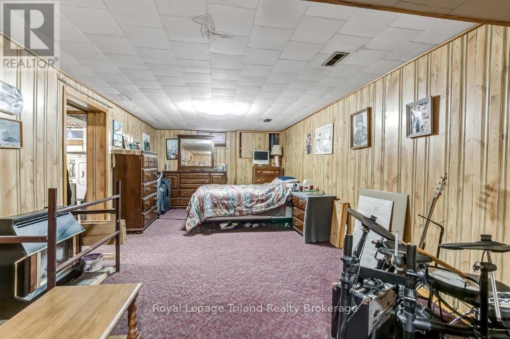 772 Devonshire Avenue E, Woodstock (Woodstock - North), ON - Indoor