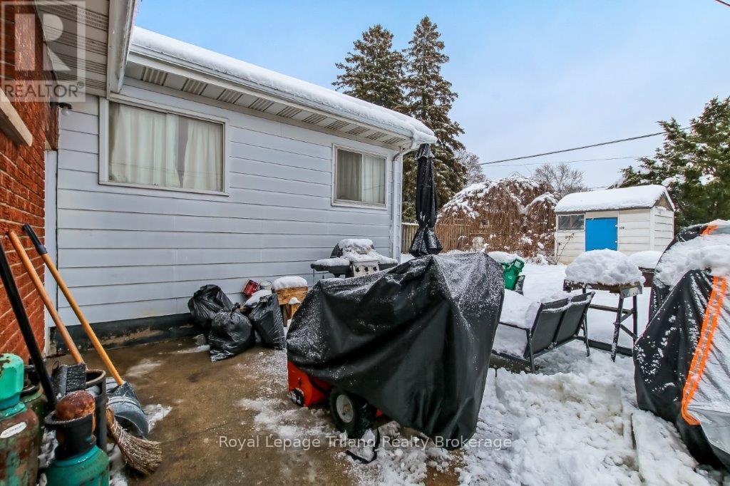 772 Devonshire Avenue E, Woodstock (Woodstock - North), ON - Outdoor With Exterior