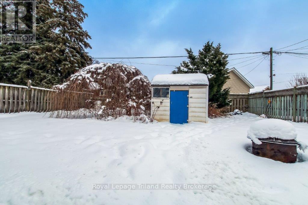 772 Devonshire Avenue E, Woodstock (Woodstock - North), ON - Outdoor