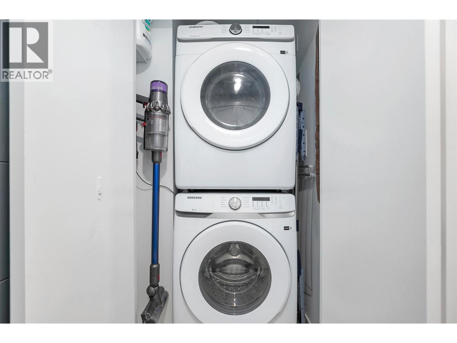 1488 Bertram Street Unit# 905, Kelowna, BC - Indoor Photo Showing Laundry Room