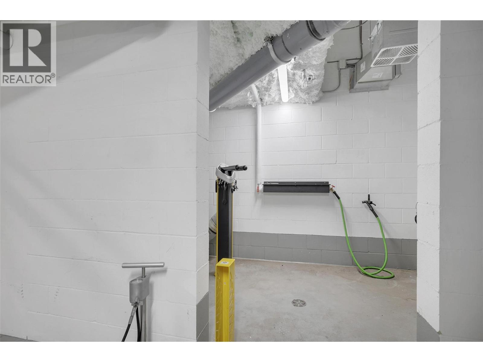 1488 Bertram Street Unit# 905, Kelowna, BC - Indoor Photo Showing Bathroom