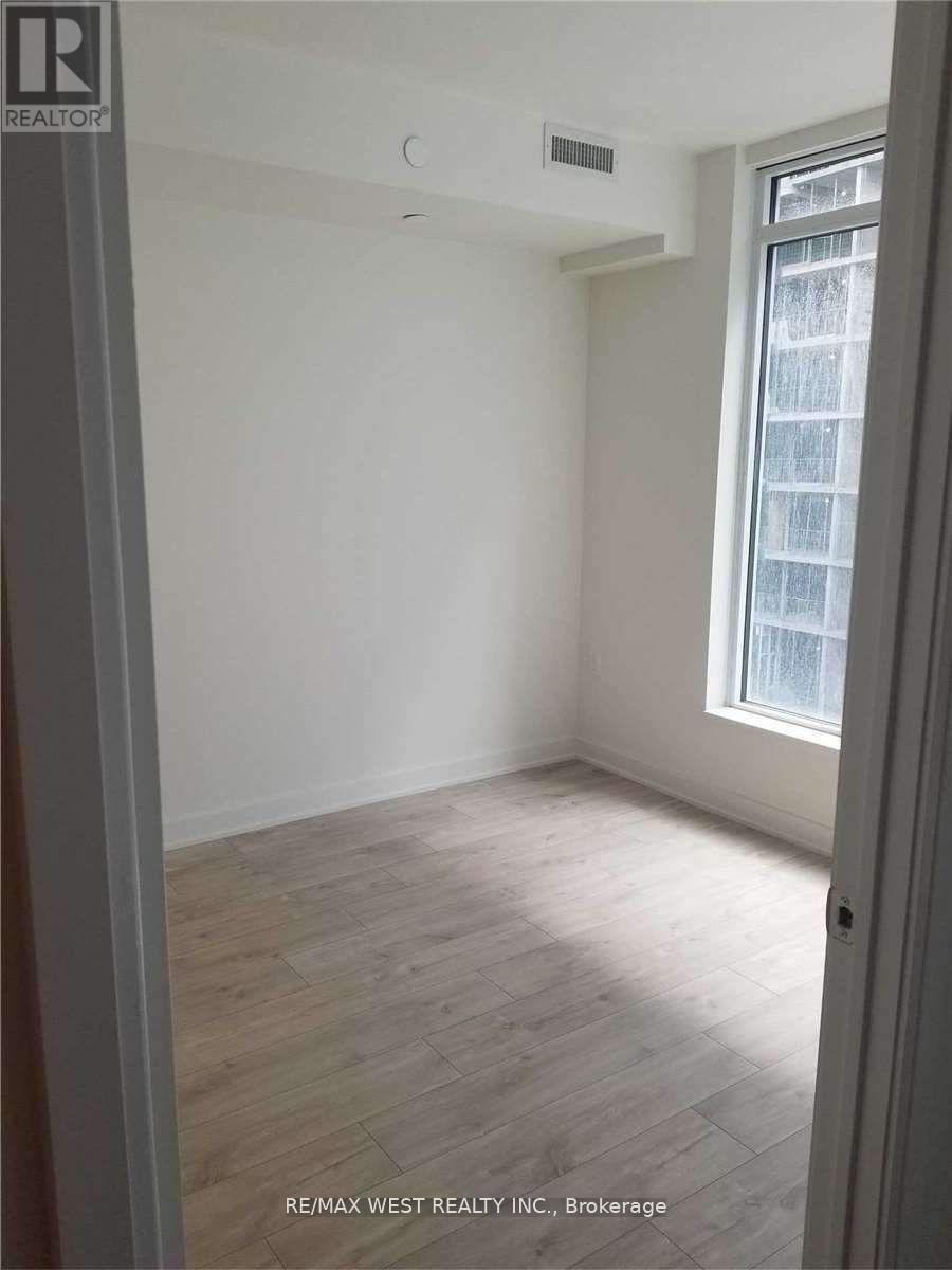 523 - 576 Front Street, Toronto, ON - Indoor Photo Showing Other Room