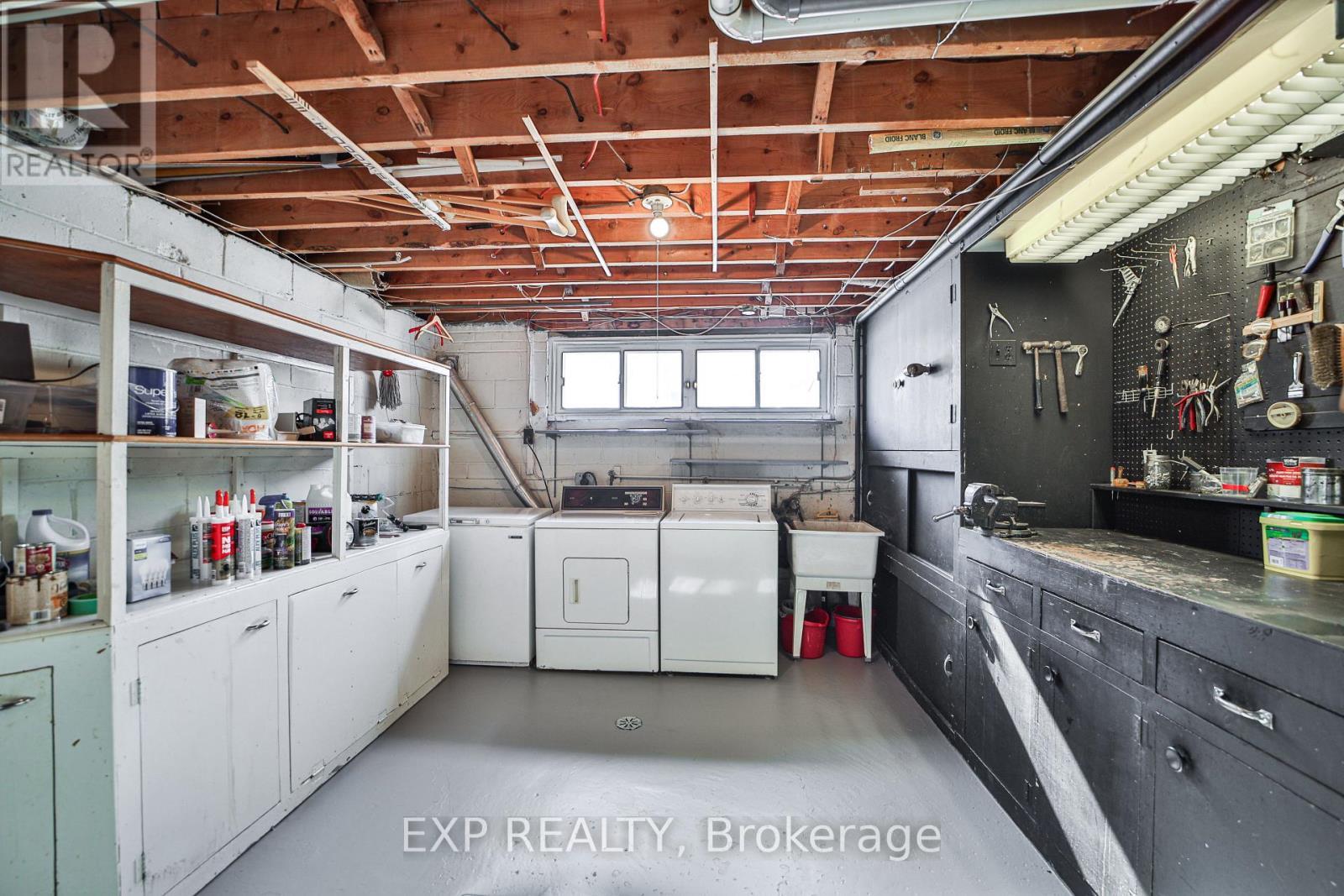 56 Gage Avenue, Toronto, ON - Indoor Photo Showing Laundry Room