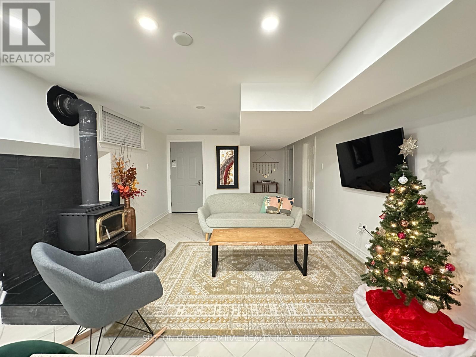 447 Taylor Mills Drive, Richmond Hill, ON - Indoor