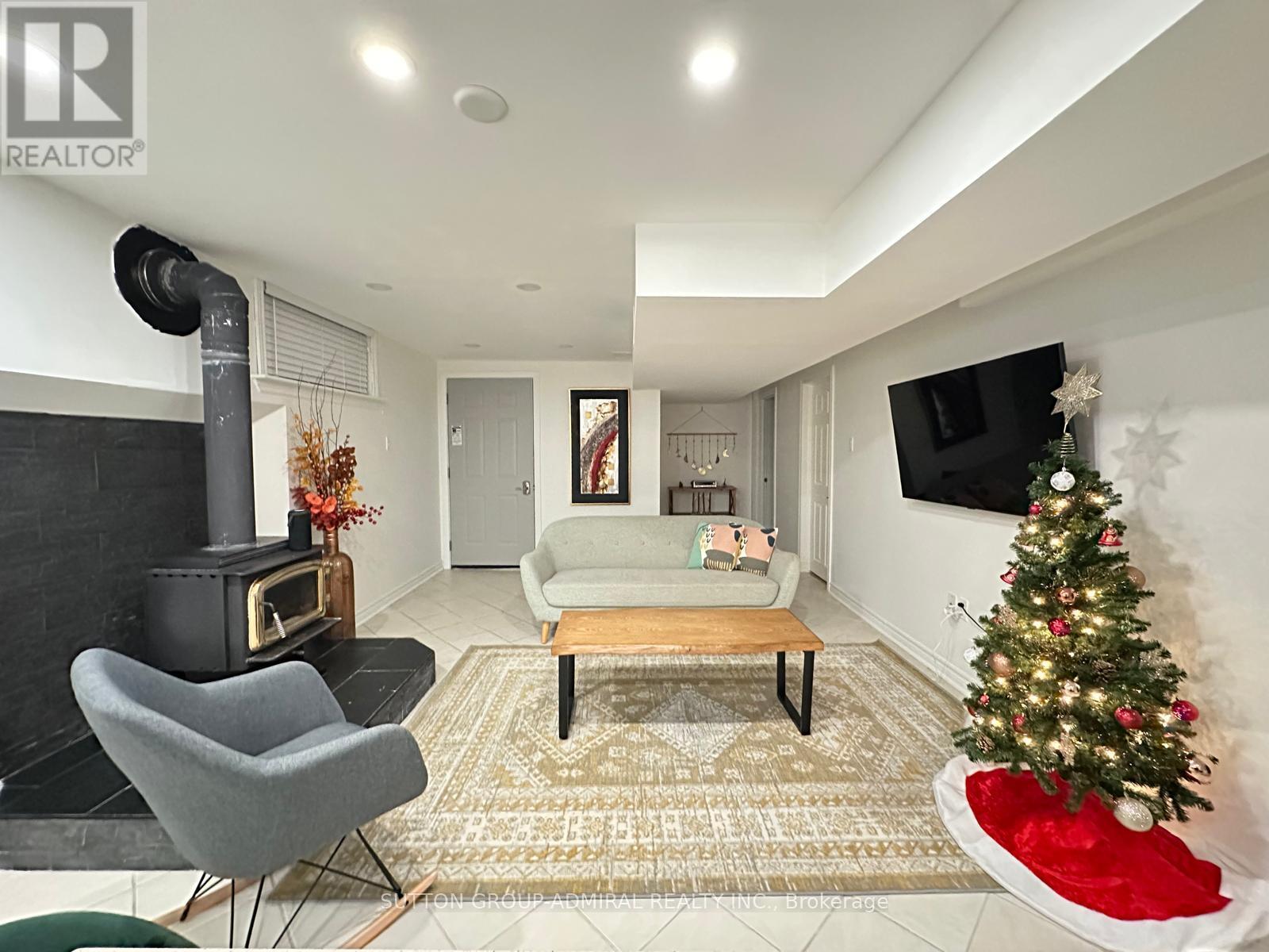 447 Taylor Mills Drive, Richmond Hill, ON - Indoor