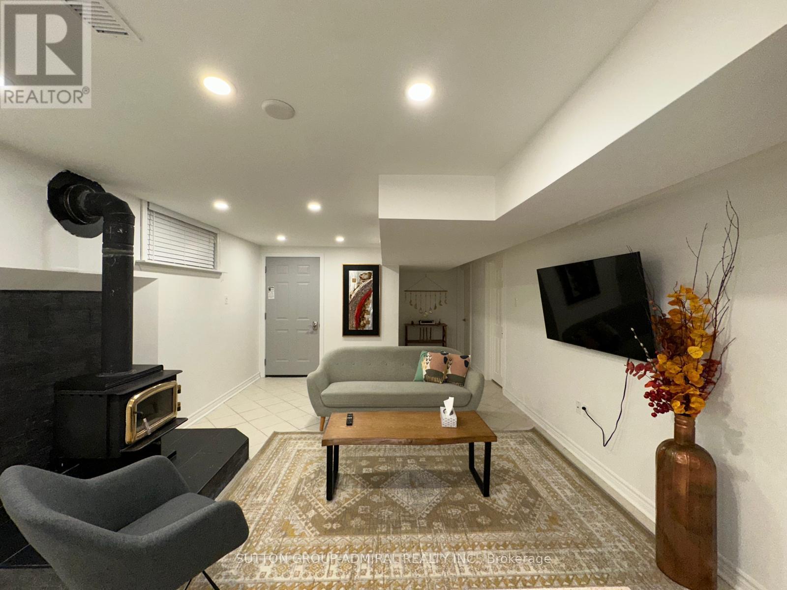 447 Taylor Mills Drive, Richmond Hill, ON - Indoor