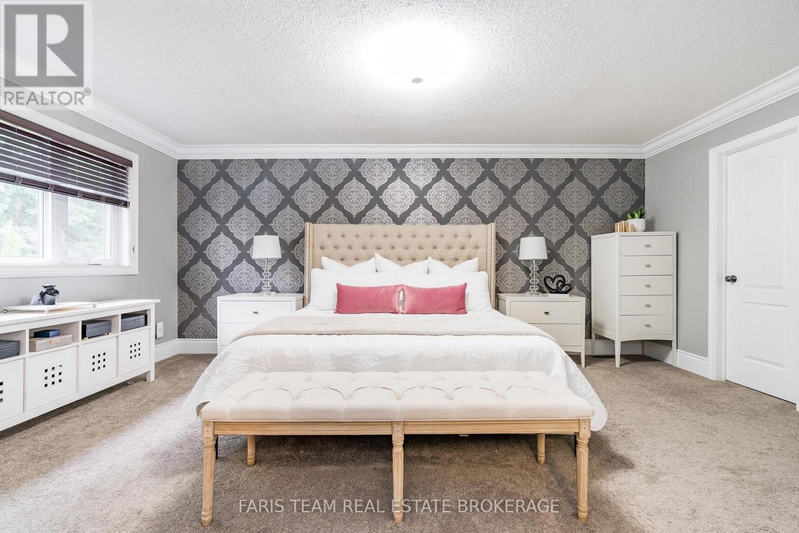 6 Alana Drive, Springwater, ON - Indoor Photo Showing Bedroom