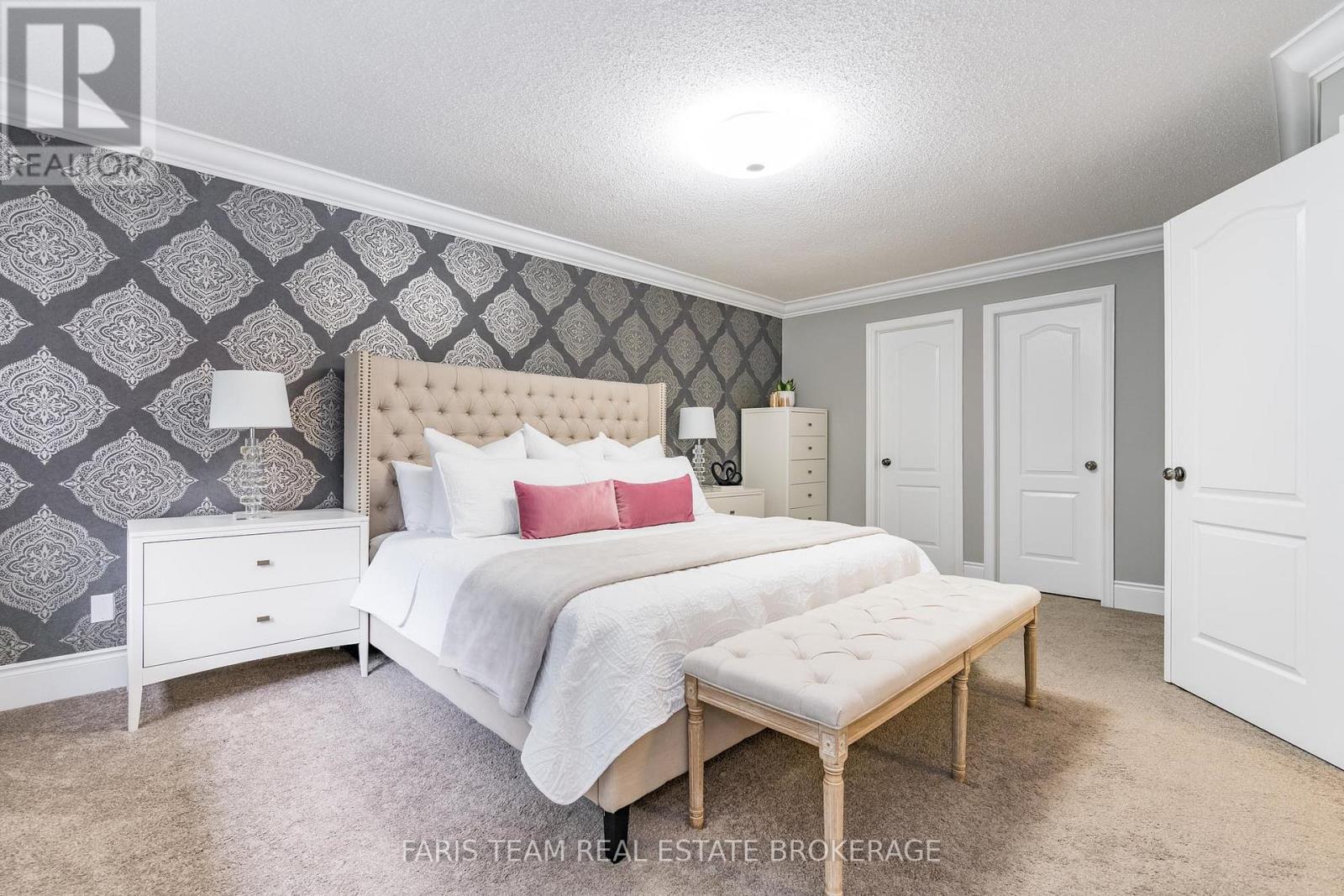 6 Alana Drive, Springwater, ON - Indoor Photo Showing Bedroom