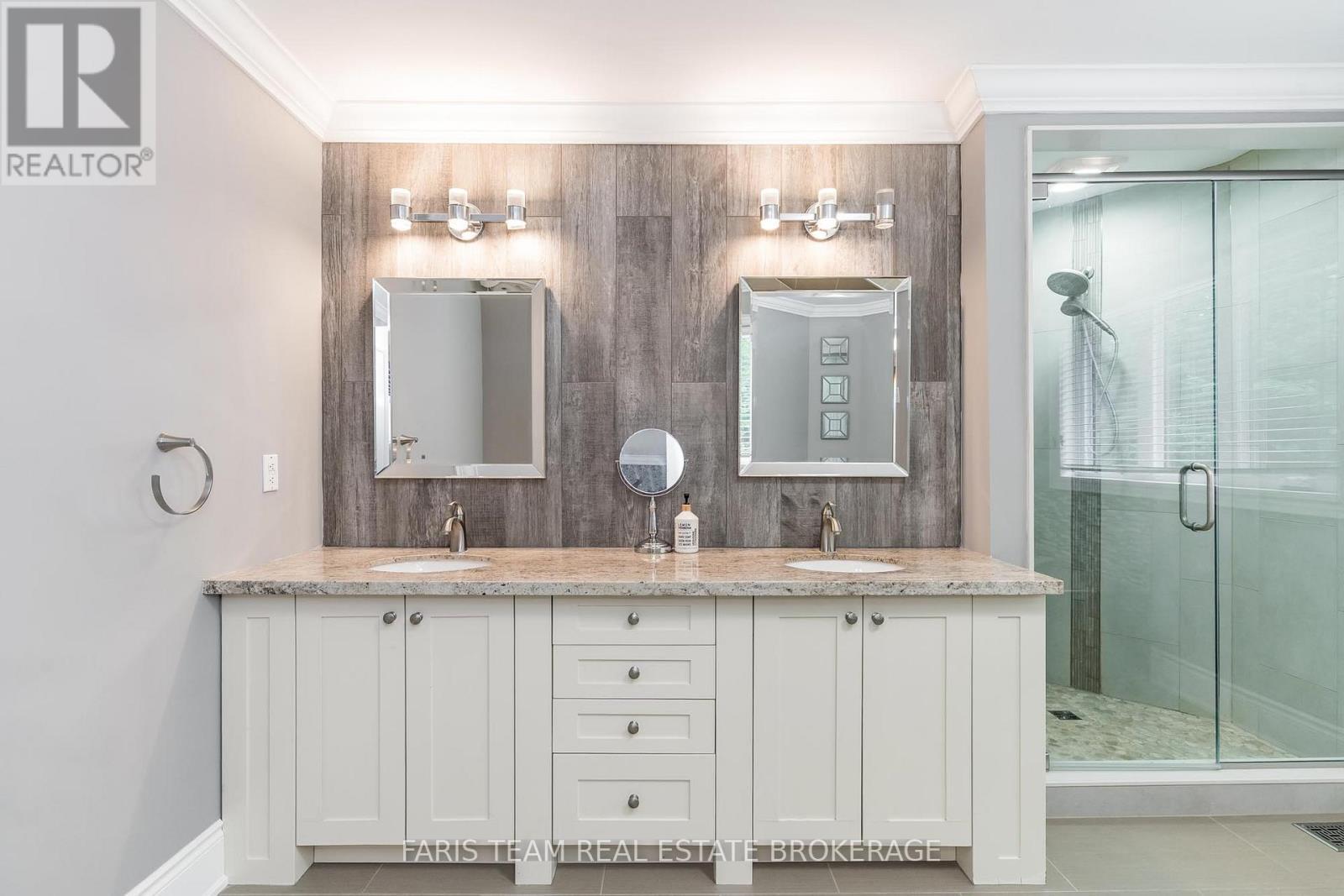 6 Alana Drive, Springwater, ON - Indoor Photo Showing Bathroom
