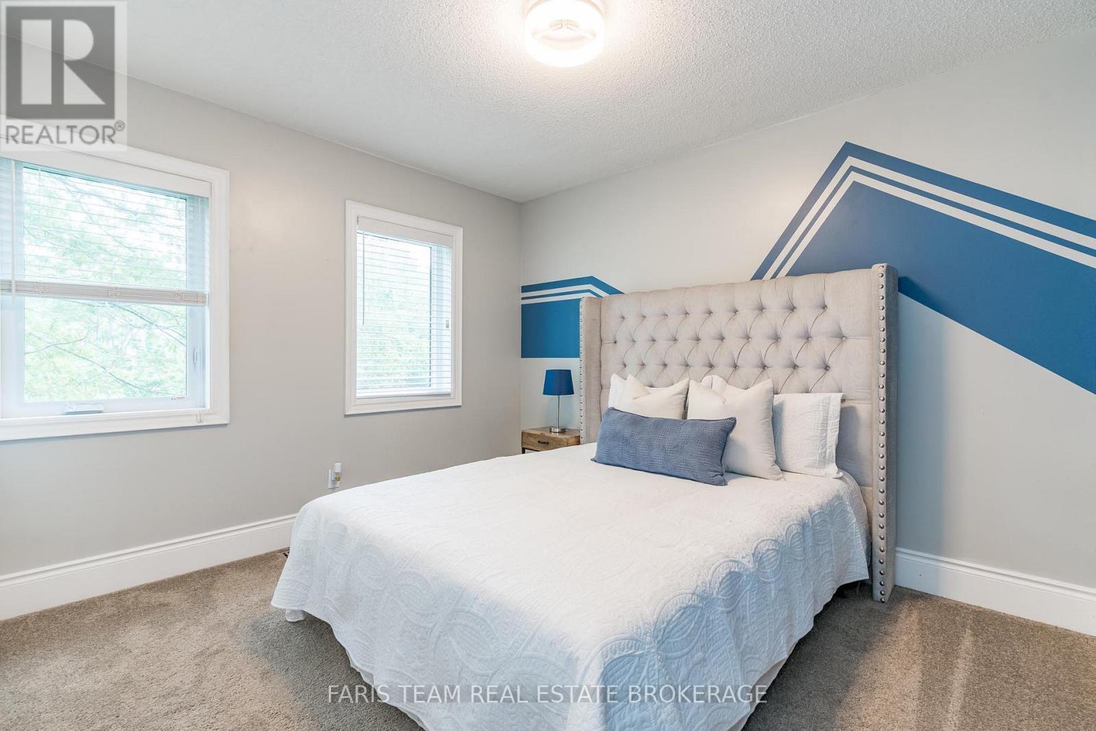 6 Alana Drive, Springwater, ON - Indoor Photo Showing Bedroom