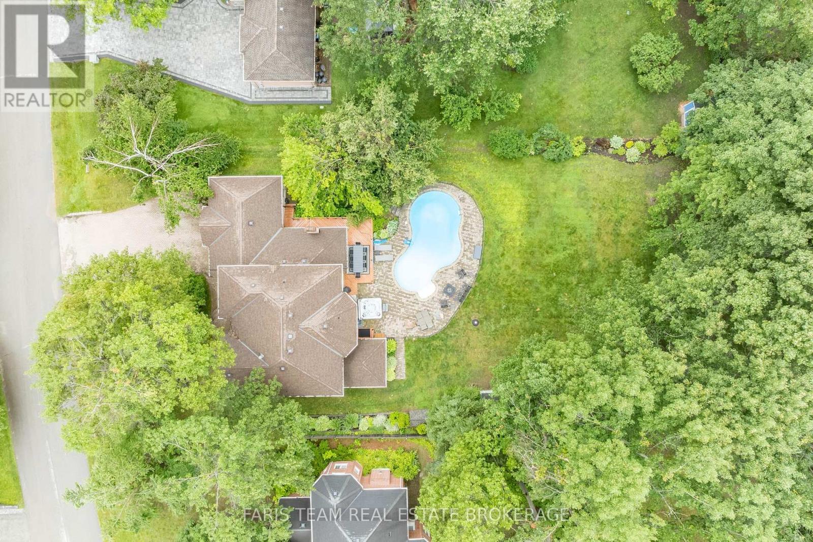 6 Alana Drive, Springwater, ON - Outdoor