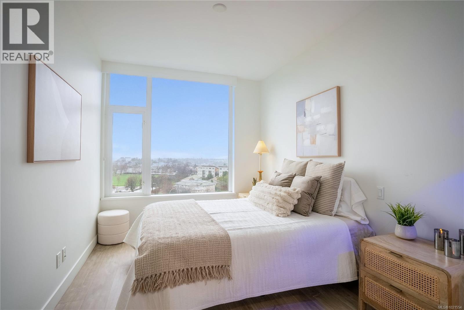 Primary Bedroom - 804 60 Saghalie Rd, Victoria, BC