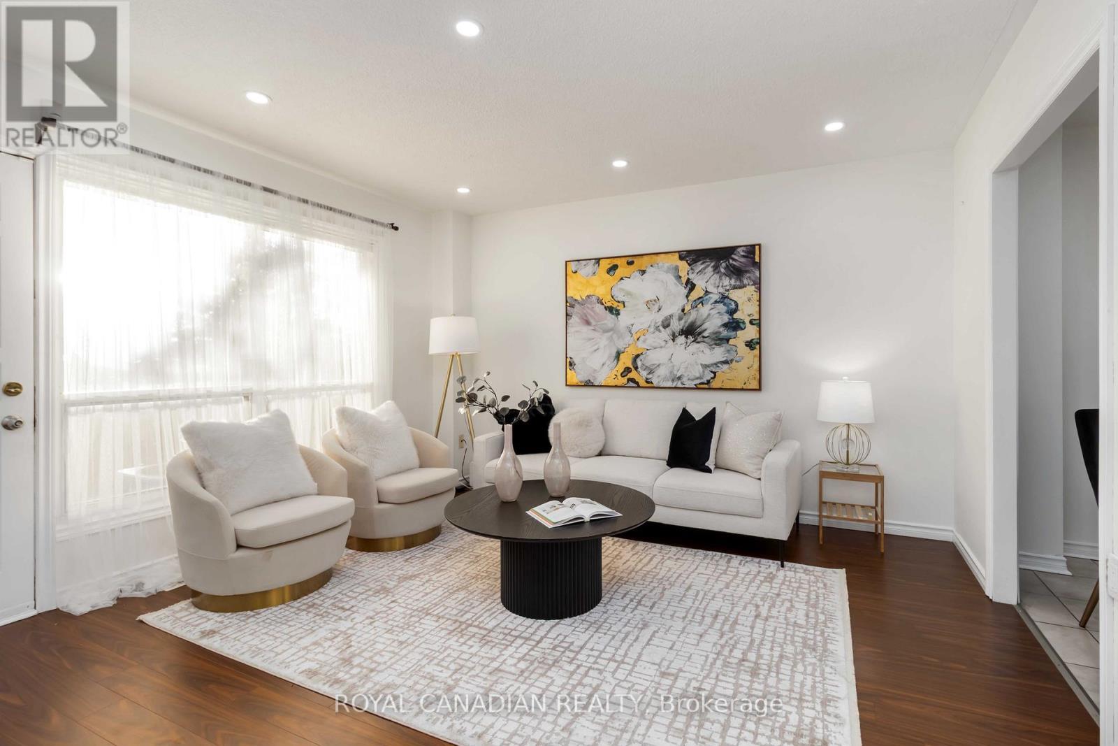 106 - 475 Bramalea Road, Brampton, ON - Indoor Photo Showing Living Room