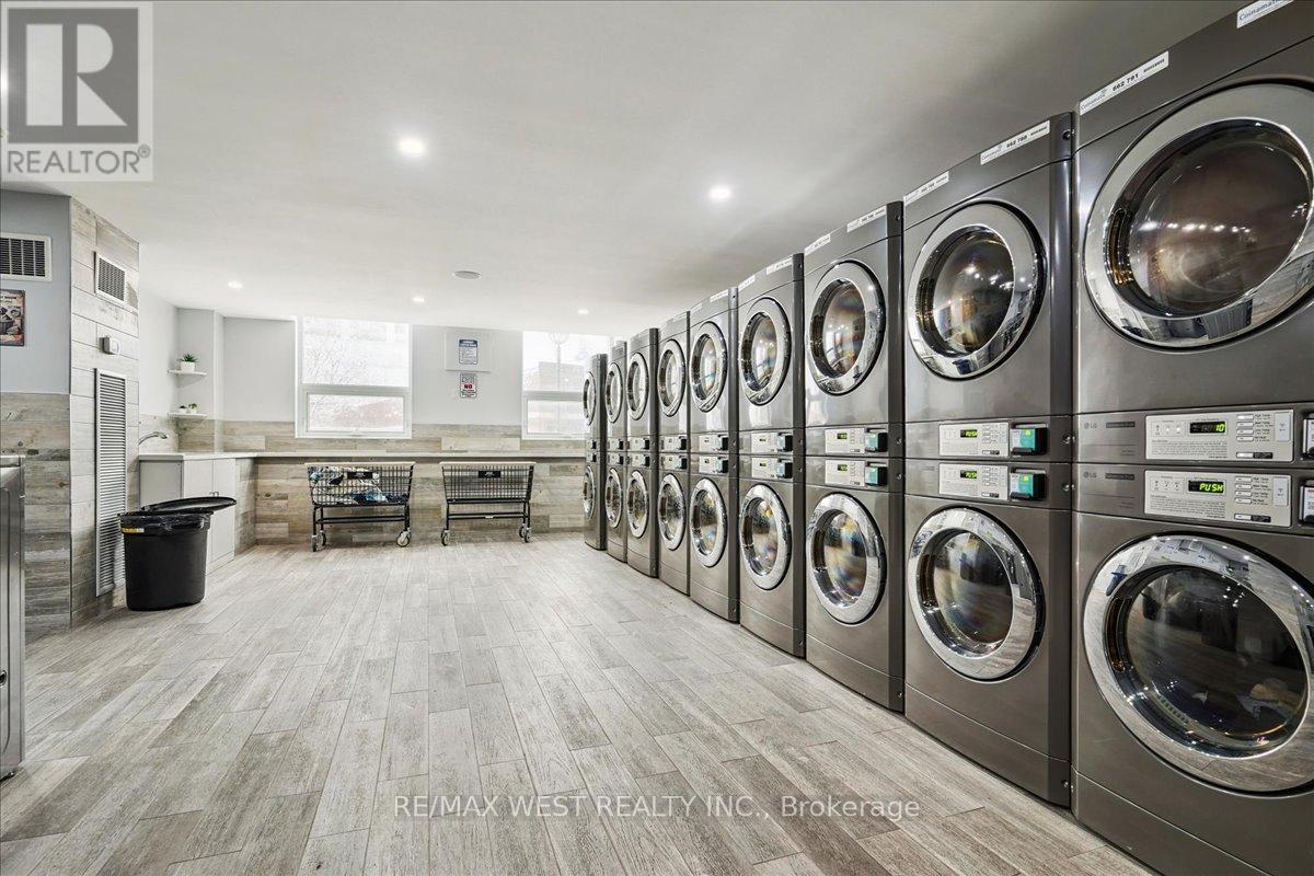 103 - 4 Lisa Street, Brampton, ON - Indoor Photo Showing Laundry Room