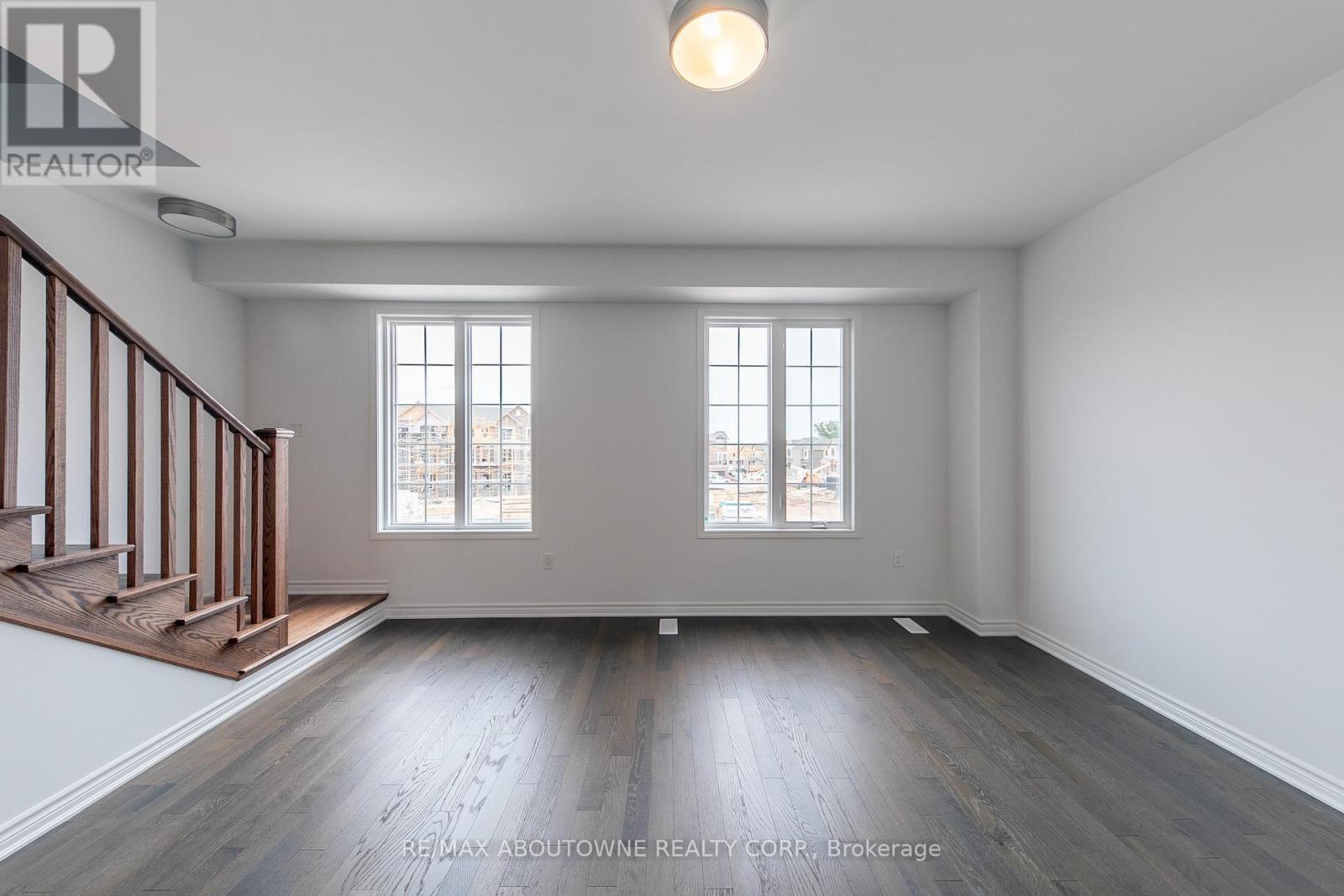 3028 Merrick Road, Oakville, ON