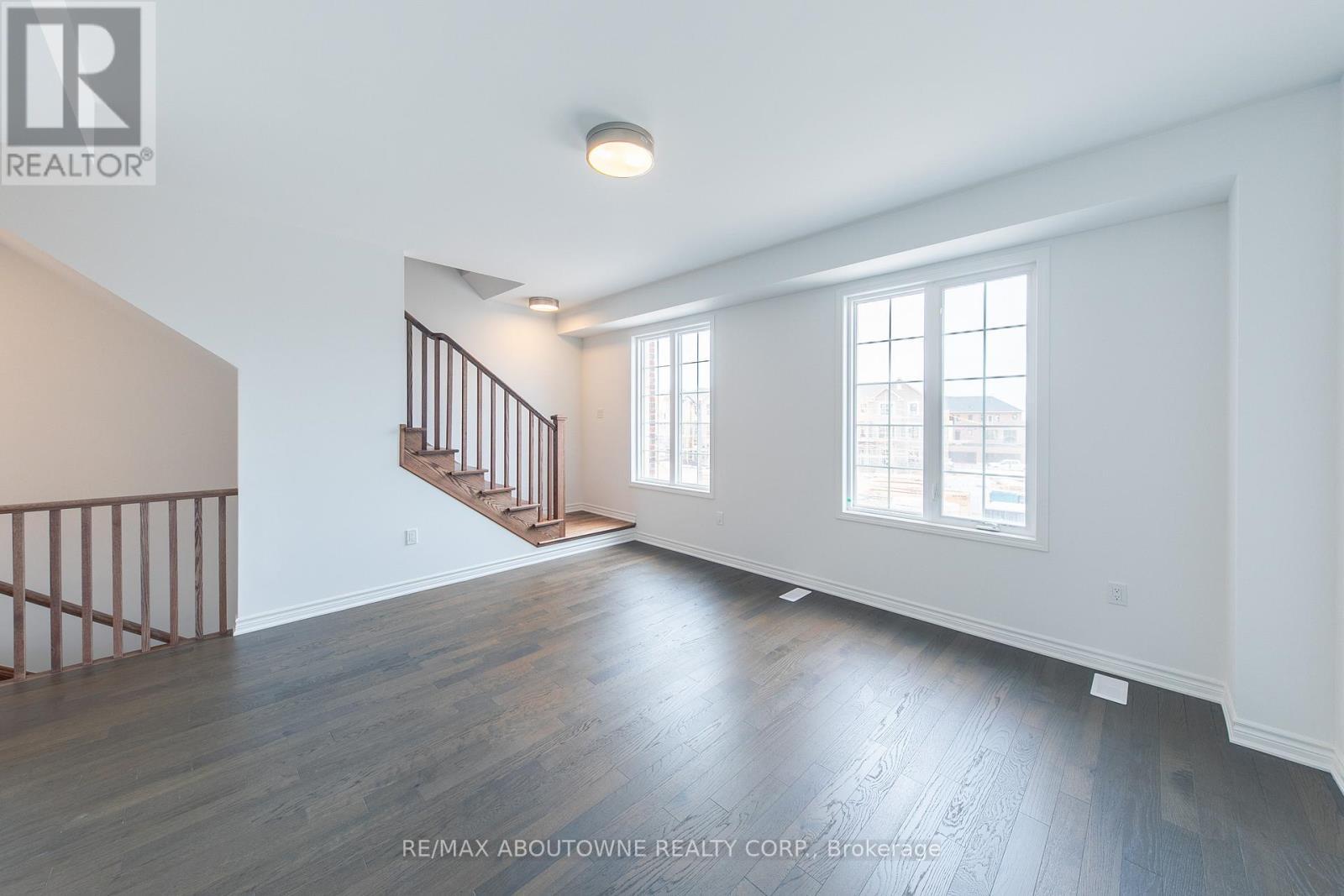 3028 Merrick Road, Oakville, ON