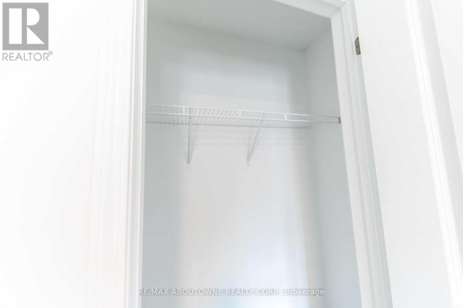 3028 Merrick Road, Oakville, ON