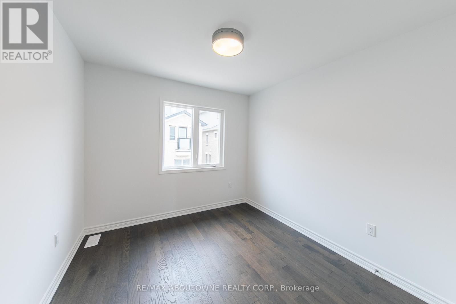 3028 Merrick Road, Oakville, ON