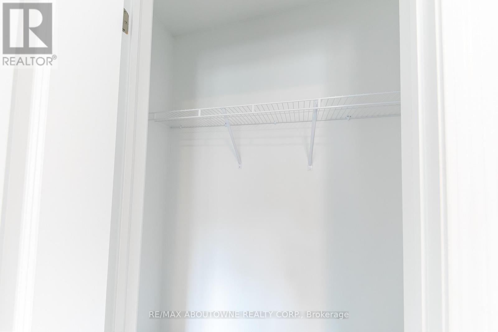 3028 Merrick Road, Oakville, ON