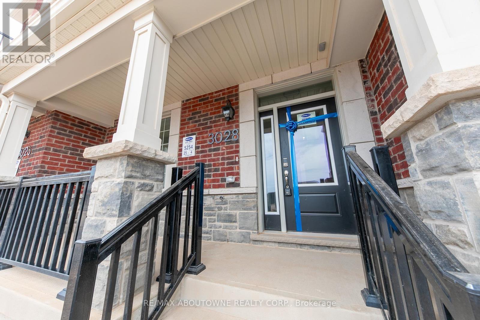 3028 Merrick Road, Oakville, ON