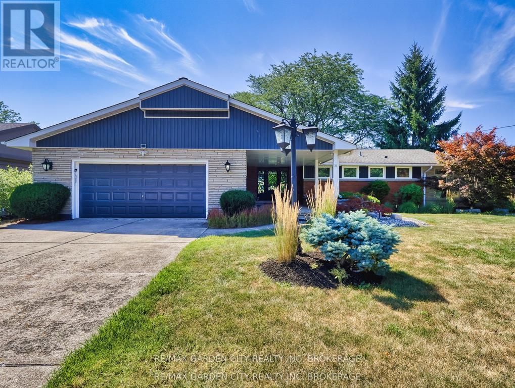 28 Marsdale Drive, St. Catharines (Glendale/Glenridge), ON - Outdoor