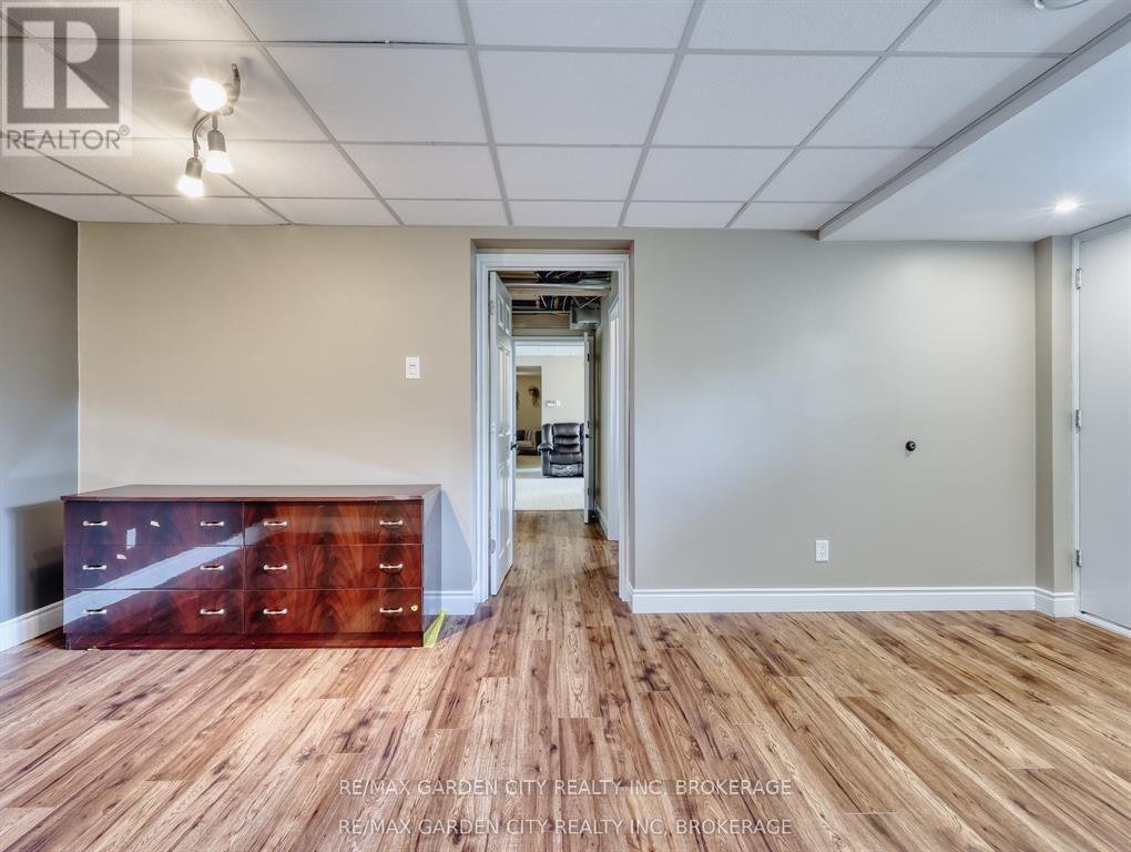 28 Marsdale Drive, St. Catharines (Glendale/Glenridge), ON - Indoor