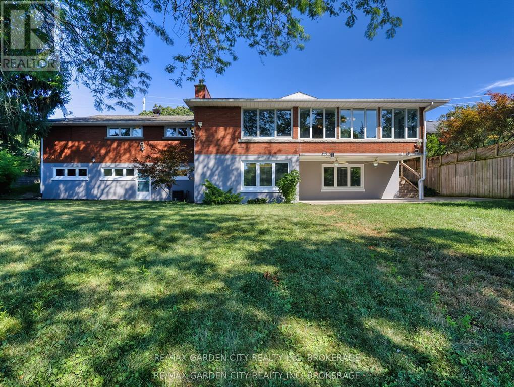 28 Marsdale Drive, St. Catharines (Glendale/Glenridge), ON - Outdoor