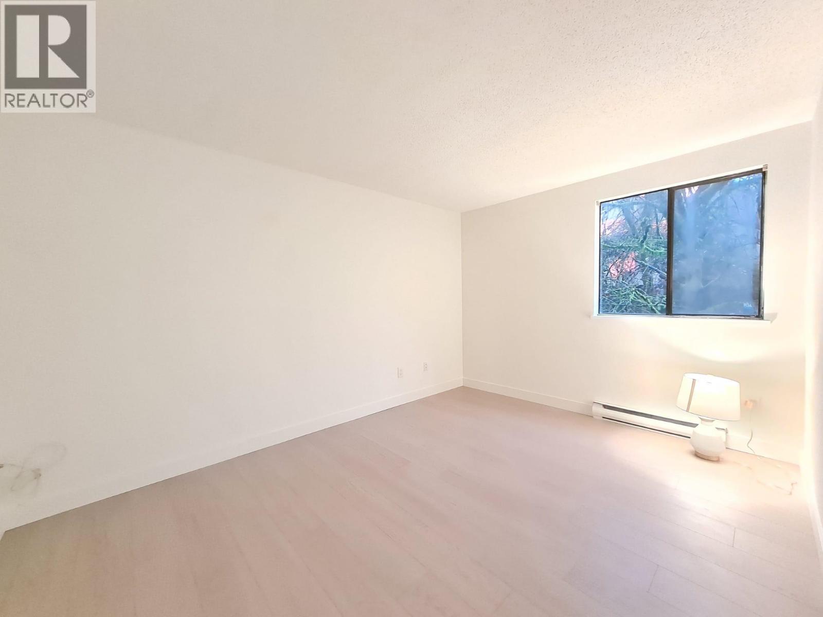 202 9128 Capella Drive, Burnaby, BC - Indoor Photo Showing Other Room