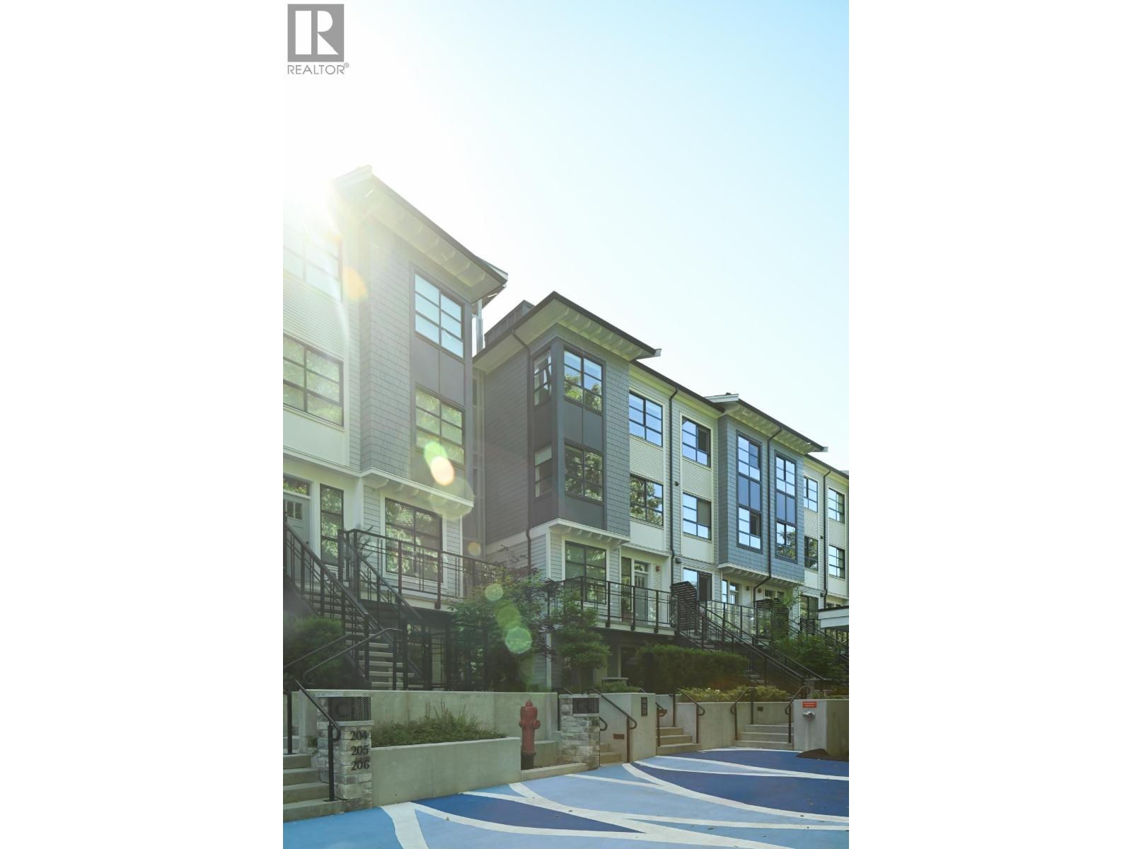 210 2045 Heritage Park Lane, North Vancouver, BC - Outdoor