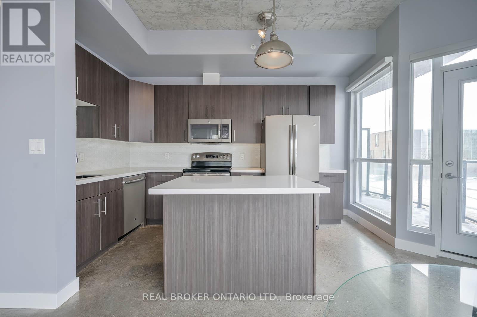 203 - 1 Victoria Street S, Kitchener, ON - Indoor Photo Showing Kitchen With Upgraded Kitchen